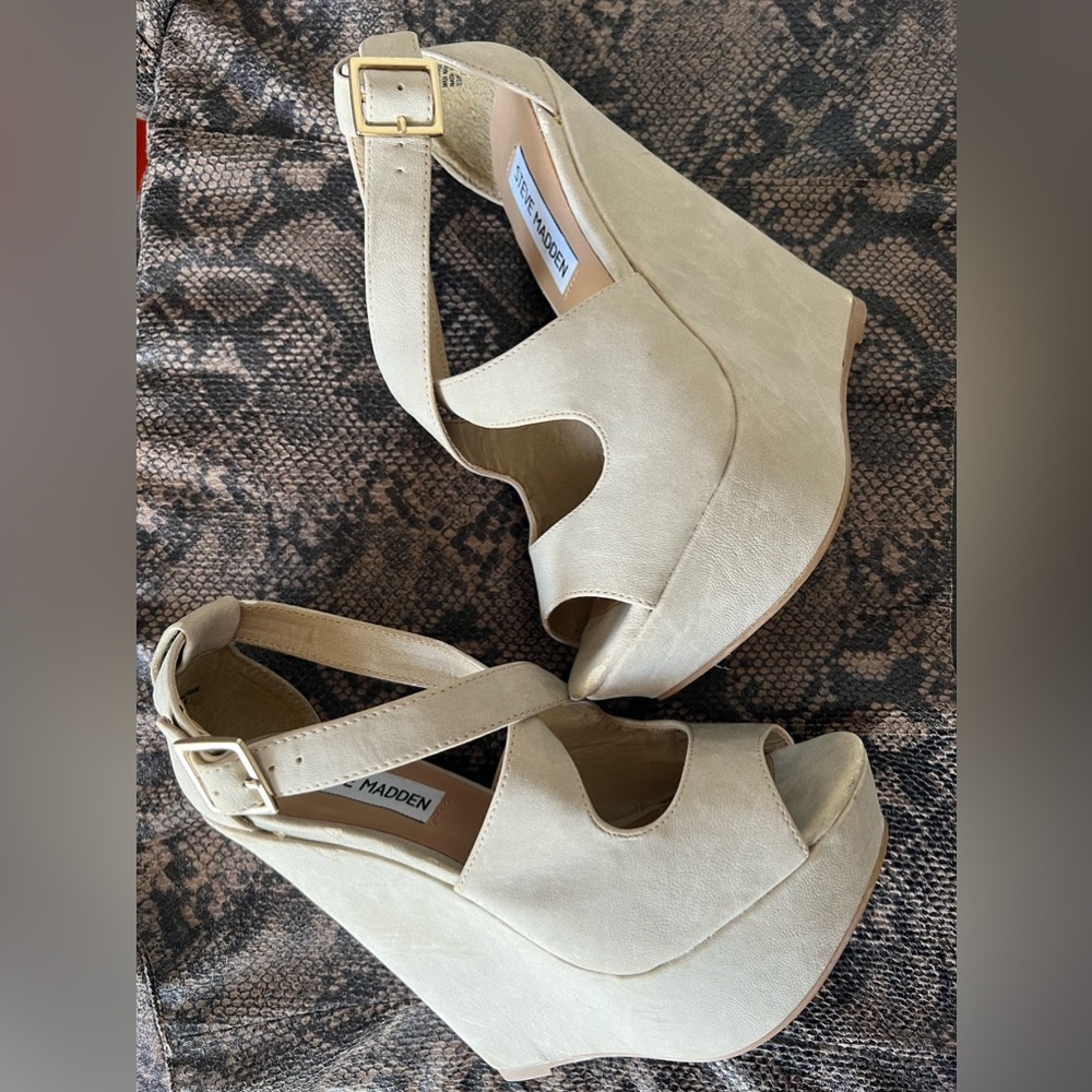 COPY - Steve Madden Xternal Size 6.5